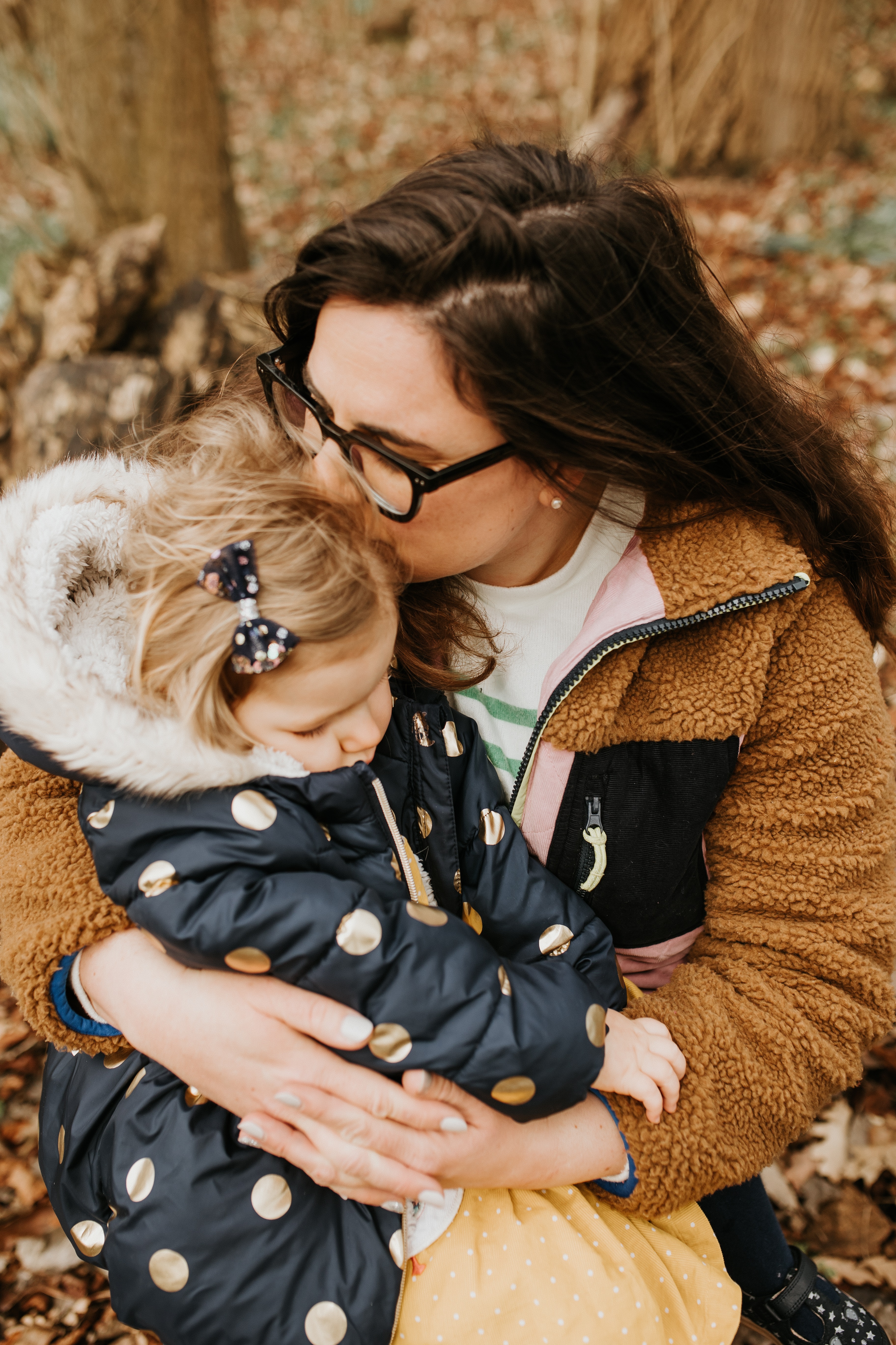 Image of mum Ellie holding her daughter Emmy